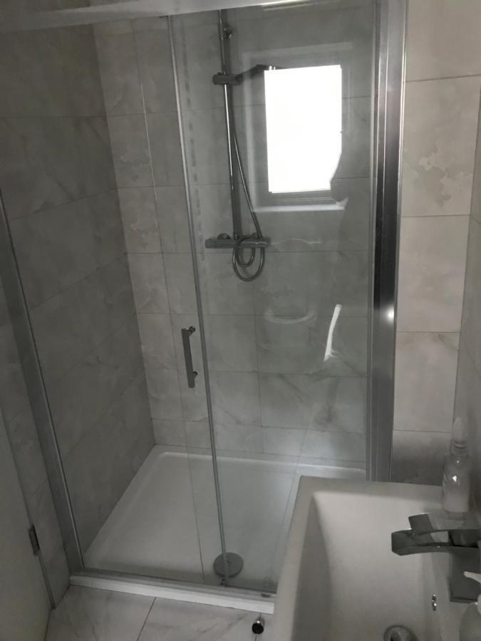 1 Luxurious Room In Family Home Cill Airne Exteriör bild